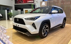 Trước thềm ưu đãi lệ phí trước bạ, Toyota Yaris Cross được đại lý giảm giá bán