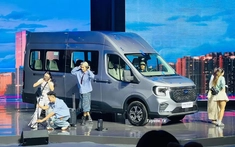 Ford Transit hoàn toàn mới ra mắt Việt Nam, thêm nhiều nâng cấp "đáng đồng tiền"