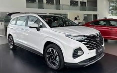 Giá xe Hyundai Custin tại đại lý giảm 75 triệu đồng, nhiều người cho rằng chưa đủ hấp dẫn