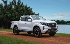 Nissan Navara phiên bản mới ra mắt Việt Nam với giá rẻ hơn trước