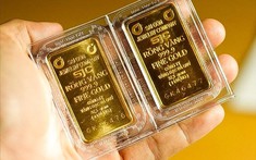 Giá vàng hôm nay 16/2: Đồng loạt giảm mạnh trên thị trường