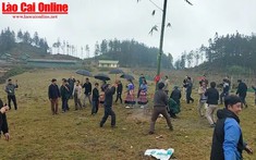 Không khí lễ hội tưng bừng trên cao nguyên trắng Bắc Hà