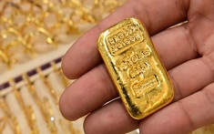 Giá vàng hôm nay 25-3: Thị trường thế giới giảm, trong nước lại tăng mạnh