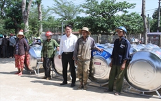 Đắk Lắk: Gần 300 hộ nghèo người dân tộc thiểu số được hỗ trợ bồn chứa nước sinh hoạt