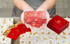 Giá vàng hôm nay 12-4: Thiết lập đỉnh mới, vàng trong nước tăng vọt theo thế giới