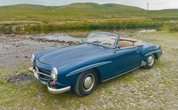 Mercedes-Benz 190 SL mà "Qua" Vũ đang có khoảng 6 chiếc được 1 dân chơi độ lại hệ truyền động bằng điện