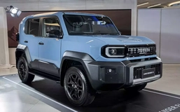 Đại lý Việt nhận cọc cho Toyota Land Cruiser FJ, giá đắt hơn Fortuner dù nhỏ hơn