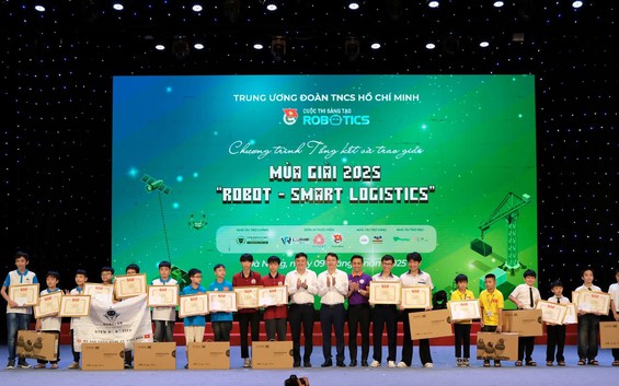 Học sinh TP. Hồ Chí Minh đạt nhiều thành tích cao tại Vòng Chung kết Cuộc thi Sáng tạo Robotics năm 2025