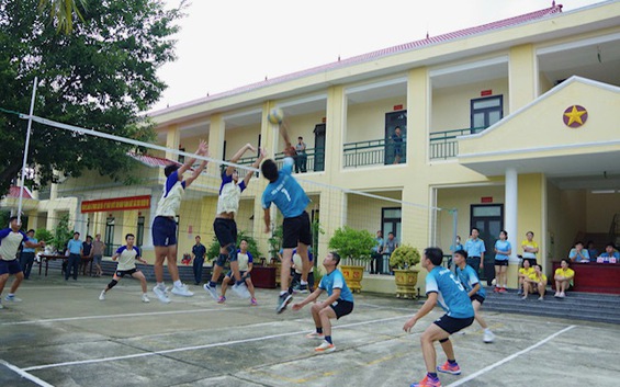 Sư đoàn 372 tổ chức link bong da truc tiep pickleball và link bong da truc tiep bóng chuyền chào mừng kỷ niệm 50 năm Ngày truyền thống