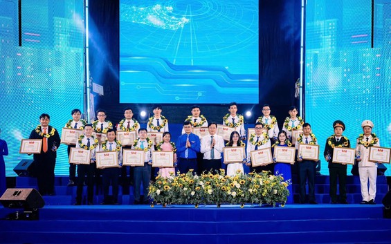 Lễ trao Giải thưởng Tình nguyện Quốc gia & Tuổi trẻ sáng tạo 2025