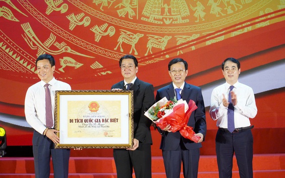 Tháp Bà Ponagar Khánh Hòa nhận Bằng xếp hạng Di tích quốc gia đặc biệt