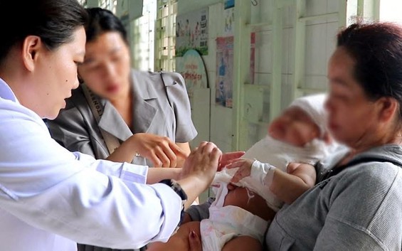 Phẫu thuật thành công cho bé 5 tháng tuổi bị liệt đám rối thần kinh cánh tay do sang chấn sản khoa