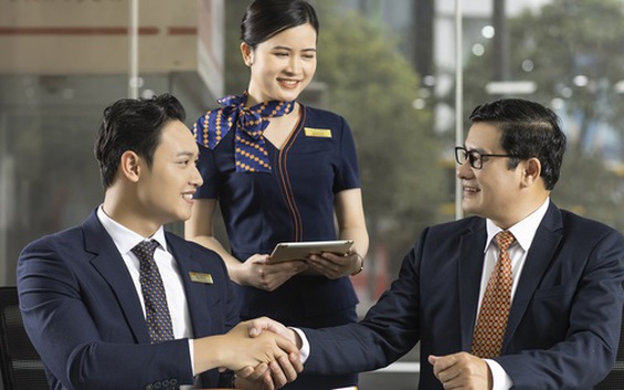 Dòng tiền tìm đến cổ phiếu ngân hàng định giá thấp, triển vọng tăng trưởng tích cực