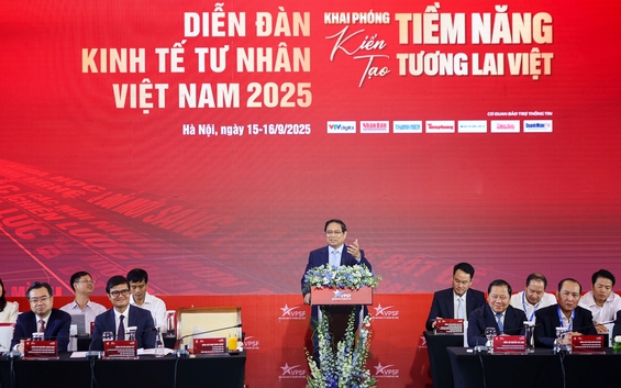 Thủ tướng Chính phủ Phạm Minh Chính dự Diễn đàn Kinh tế tư nhân Việt Nam 2025