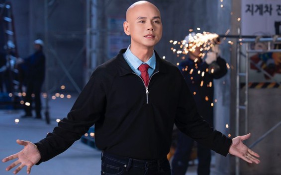 Phan Đinh Tùng đầu tư bản phối ấn tượng, MV đầy cảm xúc khi làm mới bản hit "Nước ngoài"