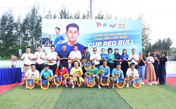 8 đội bóng tranh tài tại vòng chung kết Giải bóng đá Thanh niên công nhân Cup Red Bull 2024