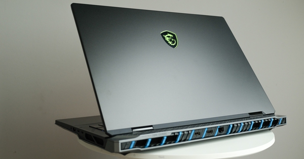 Đây là chiếc laptop gaming có giá gần 180 triệu đồng