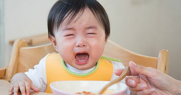 Mẹ nên trang bị kiến thức để đương đầu với tình trạng mẹ nào cũng sợ - Con biếng ăn, kén ăn