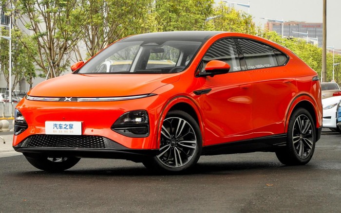 Sự Cố Trầm Trọng Với Xe Tesla Cybertruck: Đồng Hồ Đo Quãng Đường Bị Đặt Lại Về 0